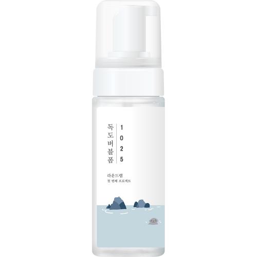 ROUND LAB 1025 Dokdo Bubble Foam - spuma de curatare faciala formulata cu apa de mare adancime si acid hialuronic, care contribuie la curatarea impuritatilor si sebumului si la metinerea hidratarii - 150 ml