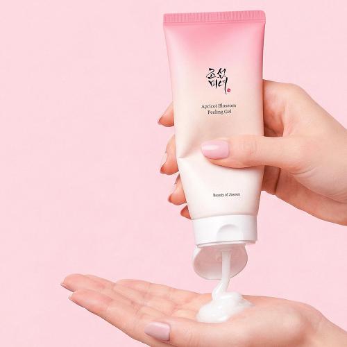 BEAUTY OF JOSEON Apricot Blossom - exfoliant formulat cu apa din flori de Prunus Mume si celuloza de origine vegetala, care contribuie la exfolierea usoara a celulelor moarte si la ameliorarea problemelor pielii cauzate de textura aspra si de excesul de sebum - 100 ml