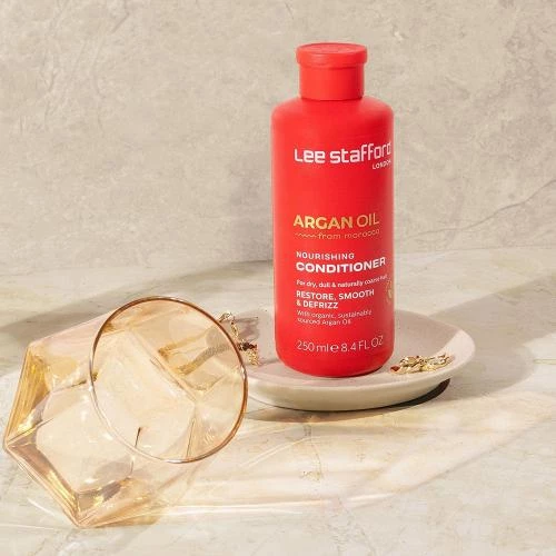 Lee Stafford Argan Oil Balsam de par - Hidratare intensa si stralucire, 250 ml