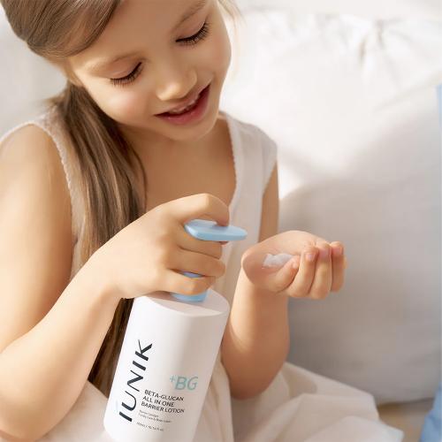 IUNIK Beta Glucan All In One Barrier Lotion, 300 ml - Lotiune de corp formulata cu beta-glucan si pantenol, care contribuie la mentinerea echilibrului hidrolipidic al pielii si la mentinerea confortului pielii