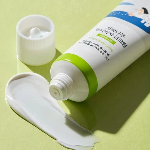 ROUND LAB Birch Juice Crema pentru fata SPF 50 - Protectie UV Minerala si Hidratare Calmanta