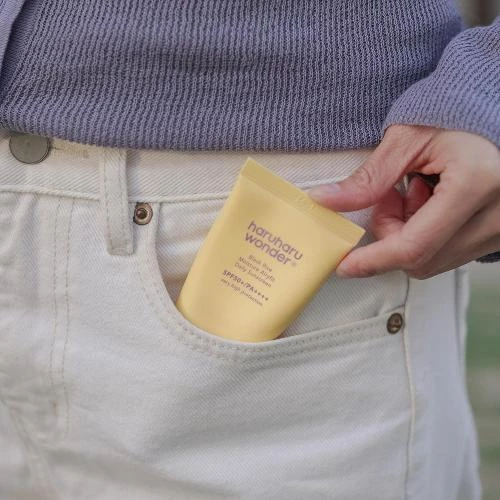 HARUHARU WONDER Black Rice Moisture Airyfit Daily Sunscreen Crema de fata - protectie si hidratare, 50 ml