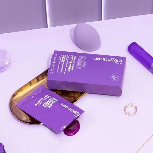 LEE STAFFORD Bleach Blondes Balsam Nuantator Purple Hot Shots - Neutralizare Rapida si Stralucire pentru Par Blond, 4x15ml
