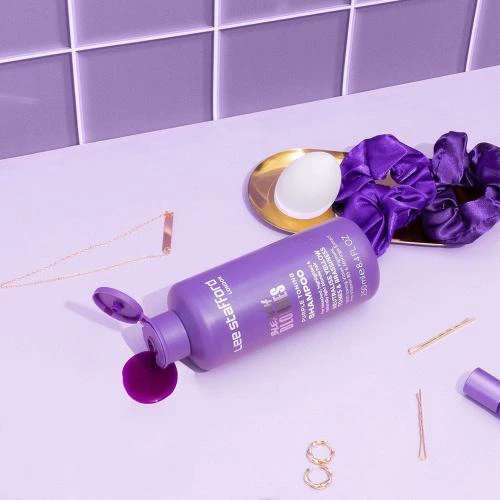 LEE STAFFORD Bleach Blondes Sampon Nuantator Violet - Neutralizare Galben si Stralucire pentru Par Blond, 250 ml