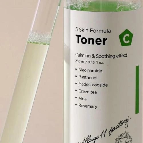 Village 11 Factory 5 Skin Formula Toner C – Toner de față calmant cu extract de cica și aloe 250 ml