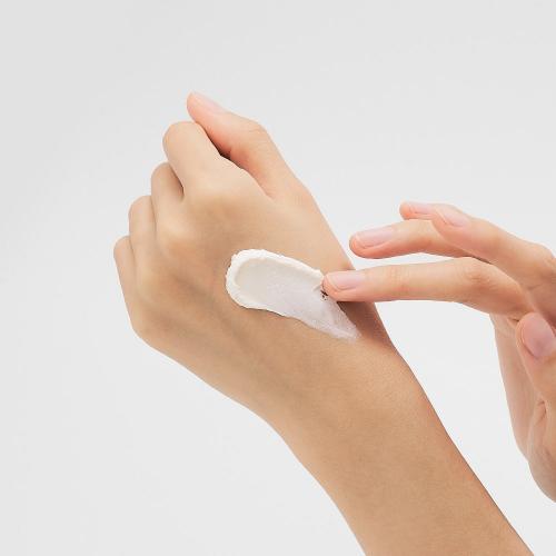 Dr. Melaxin Cemenrete Picotonic Shot Cream - crema de fata formulata cu colagen si elastina hidrolizata, care contribuie la corectarea petelor pigmentare si la metinerea fermitatii pielii - 25 gr