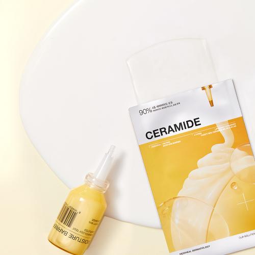 MEDIHEAL Ceramide Essential Sheet Mask Moisture Barrier - masca de fata tip servetel formulata cu ceramide si pantenol, care contribuie la hidratarea pielii si la sustinerea barierei cutanate - 24 ml