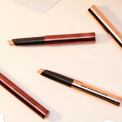 BLACK ROUGE Drop Eyes Stick Glitz Fard de Pleoape tip Creion D06 Infinity Glitz - Stralucire Holografica si Rezistenta la Apa, 1.2g