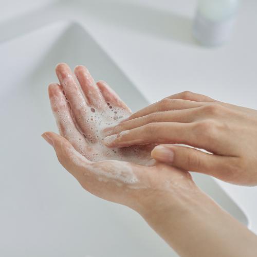 CELIMAX Dual Barrier Mild Gel Cleanser 200 ml - gel de curatare formulat cu ceramide si colesterol, care contribuie la curatarea pielii fara a afecta bariera pielii si la metinerea nivelului optim de hidratare