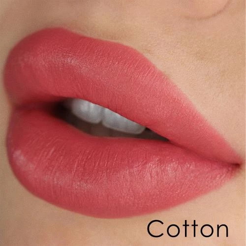 Bodyography Fabric Texture – Ruj Cotton cu Finisaj Catifelat | Machiaj Profesional USA