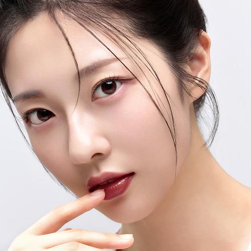 HOUSE OF HUR Glowy Ampoule Tint - nuantator pentru buze formulat cu miere Manuka si vitamine, care contribuie la hidratarea profunda si la metinerea confortului pe parcursul zilei - 4.5 gr - 02 Brown Red