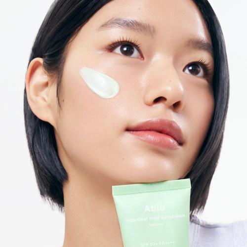 ABIB Heartleaf Mild Sunscreen Relief Tube SPF50+ PA++++, 50 ml - crema de fata formulata cu oxid de zinc si extract de Heartleaf, care contribuie la protectia solara si la reducerea rosetii, Daily