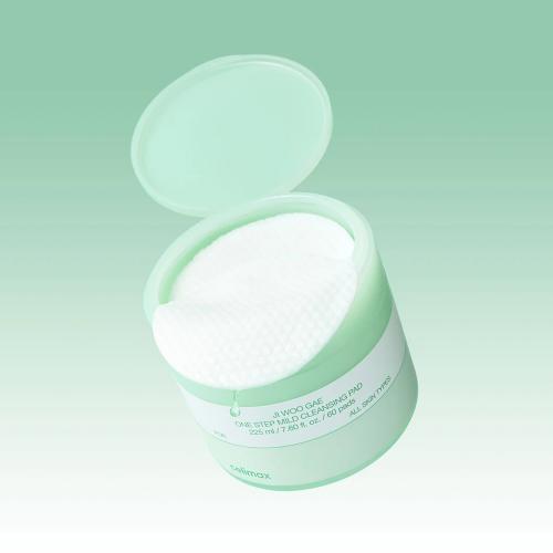 CELIMAX Ji Woo Gae One Step Mild Cleansing Pad, 60 buc - dischete demachiante formulate cu extract de Houttuynia Cordata si alantoina, care contribuie la indepartarea machiajului, excesului de sebum si impuritatilor si la metinerea confortului pielii sensibile