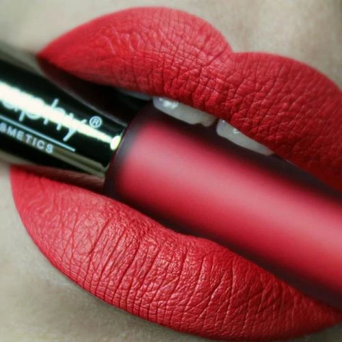 Bodyography Lip Lava – Ruj Lichid Intens, Nuanța Regal | Machiaj Profesional USA