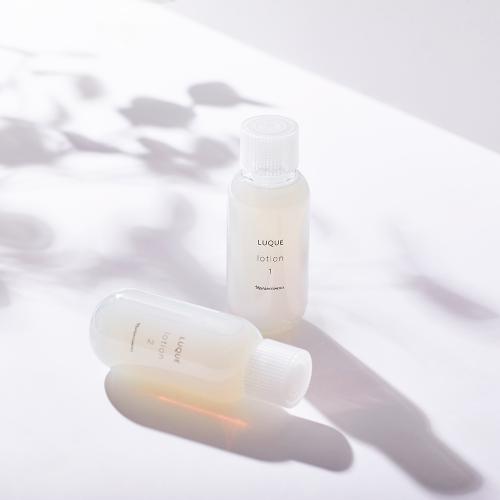 LUQUE Lotion I - toner de fata formulat cu acid hialuronic si vitamina C, care contribuie la echilibrarea pH-ului pielii si la metinerea unui nivel optim de umiditate al acesteia - 210 ml