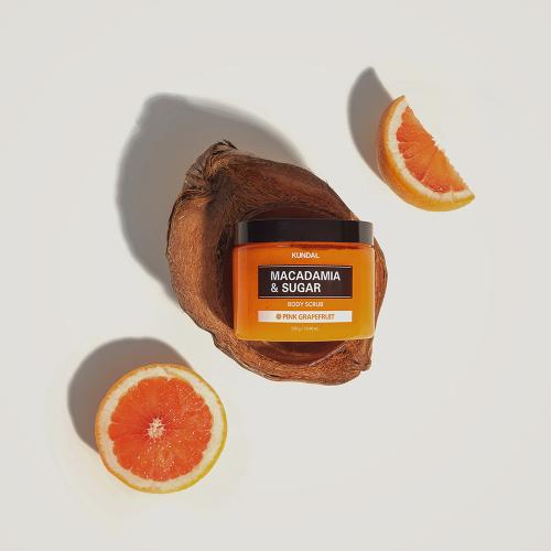 Macadamia & Sugar Body Scrub Exfoliant de corp Pink Grapefruit 550 gr