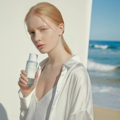 SKIN1004 Madagascar Centella Hyalu-Cica Brightening Toner – Toner de Față cu Efect Iluminator, 210 ml | Hidratare și Strălucire Naturală
