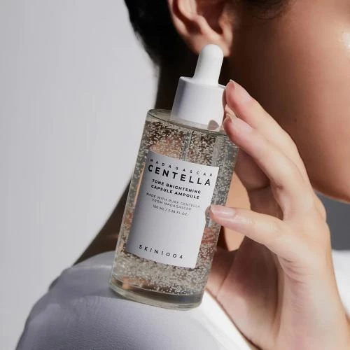 SKIN1004 Madagascar Centella Tone Brightening Capsule Ampoule – Ser de Față Iluminator, 100 ml | Hidratare și Clarificare