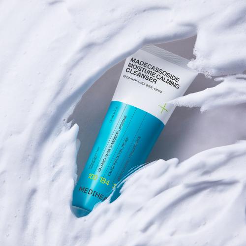 MEDIHEAL Madecassoside Cleanser Moisture Calming - spuma de curatare formulata cu madecassoside si pantenol, care contribuie la curatarea pielii de impuritati si exces de sebum si la metinerea hidratarii - 120 ml