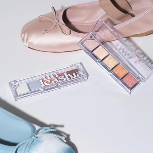 UNLEASHIA Mood Shower Face Palette iluminator de fata 101 Ballerino Shower - luminozitate si claritate, 4 gr