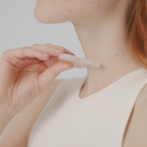GLOV Skin Rituals Piatra pentru Masaj Facial Gua Sha Cuart Roz - Conturare si Fermitate, Reducere Cearcane si Riduri Fine