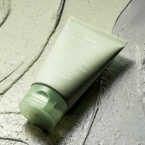 ABIB Pore Clay Pack Cleanser Heartleaf Charcoal Foam, 120 ml - Spuma de curatare formulata cu pudra de carbune si extract de Houttuynia Cordata, care contribuie la curatarea porilor si la absorbtia sebumului