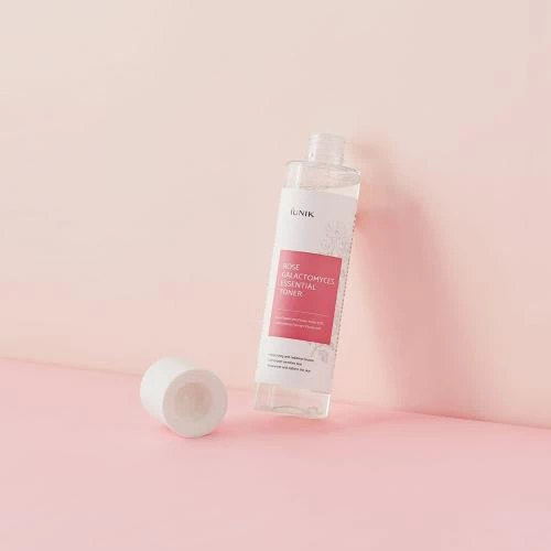 IUNIK Rose Galactomyces Toner Esential - Toner hidratant cu Apa de Trandafir si Galactomyces pentru calmare si control sebum, 200 ml
