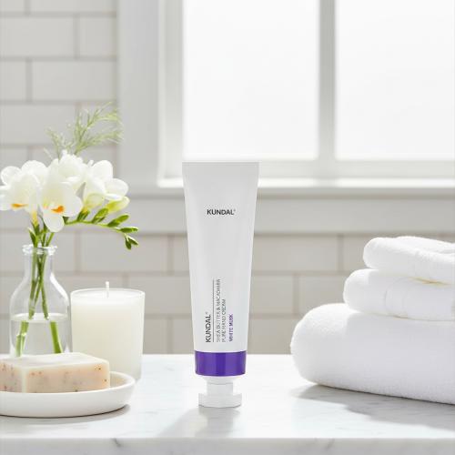 KUNDAL Shea Butter si Macadamia Pure Hand Cream Crema de maini White Musk - hidratare si protectie, 50 ml