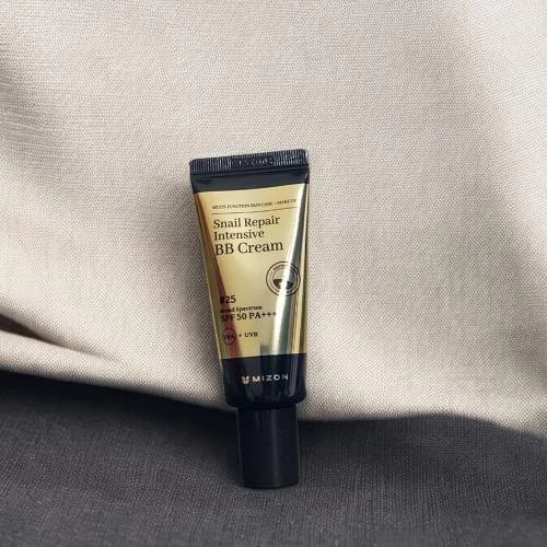 Snail Repair Intensive BB Cream Crema Coloranta de fata SPF 50 PA+++ 25