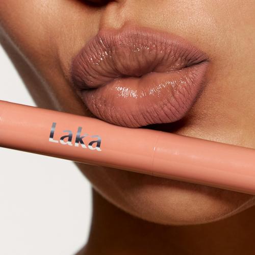 LAKA Stain Lip Liner - creion contur buze pentru conturarea si definirea buzelor, cu textura cremoasa pentru aplicare uniforma si estompare - 03 Hazelnut Latte