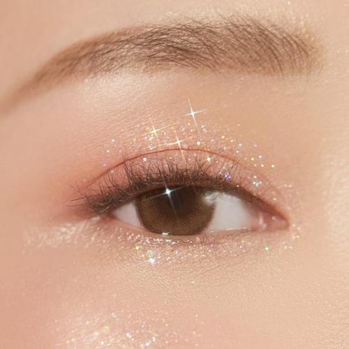 UNLEASHIA Tap Me Palette Duo fard de pleoape No.1 Pitapat - versatilitate si stralucire, 8.4 gr