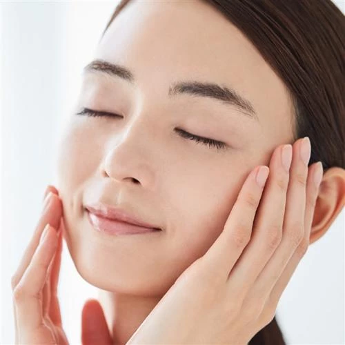 MAJESTA Treatment Milk Lotiune Hidratanta pentru Fata 80 ml - Hidratare Intensa si Protectie Antioxidanta, 80 ml