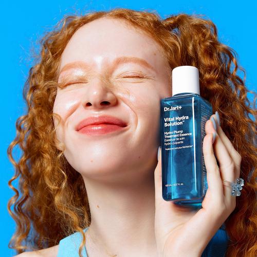 DR.JART+ Vital Hydra Solution Hydrop Plump Treatment, 150 ml - emulsie de fata formulata cu acid hialuronic si Saccharide Isomerate, care contribuie la hidratarea pielii si la mentinerea barierei cutanate
