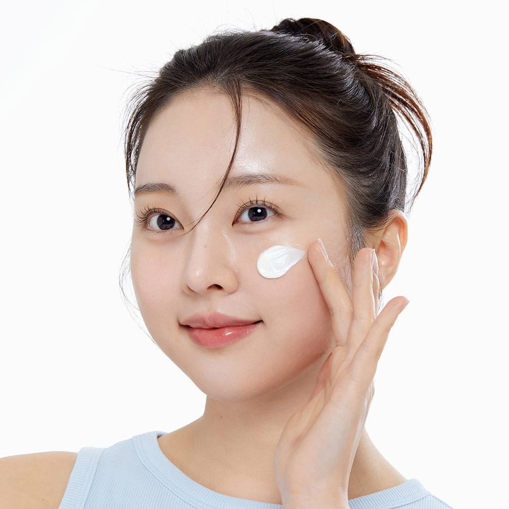 VT COSMETICS Airy Sun Cream Mushroom crema de fata - protectie si hidratare, 50 ml