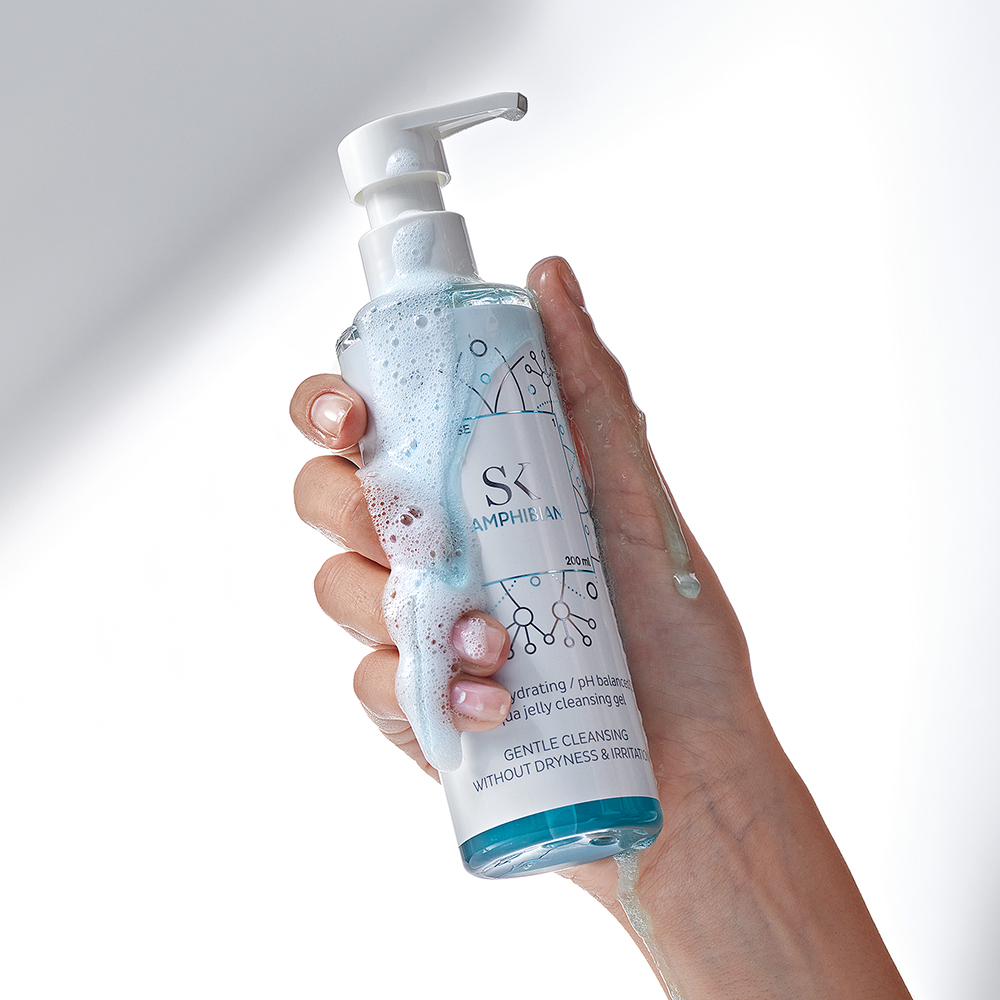 SKINTEGRA Amphibian, 200 ml - Gel de curatare formulat cu betaina si bisabolol, care contribuie la curatarea pielii si la metinerea confortului cutanat