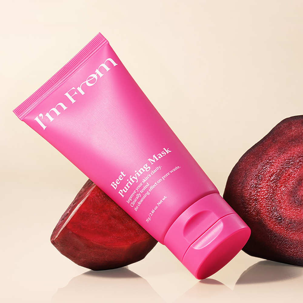 I'M FROM Beet Purifying Mask 70 gr - Masca de fata formulata cu sfecla rosie si argila, care contribuie la curatarea porilor, la controlul excesului de sebum si la indepartarea celulelor moarte