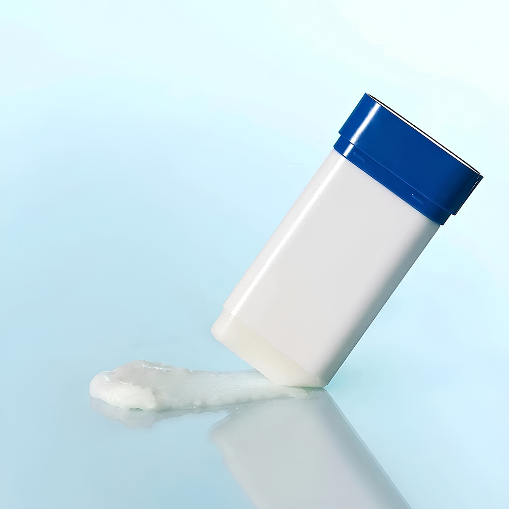 ROUND LAB Birch Juice Sun Stick SPF 50+, , 19 gr - stick pentru fata formulat cu seva de mesteacan si acid hialuronic, care contribuie la mentinerea hidratarii si la protejarea pielii impotriva efectelor negative ale radiatiilor UV