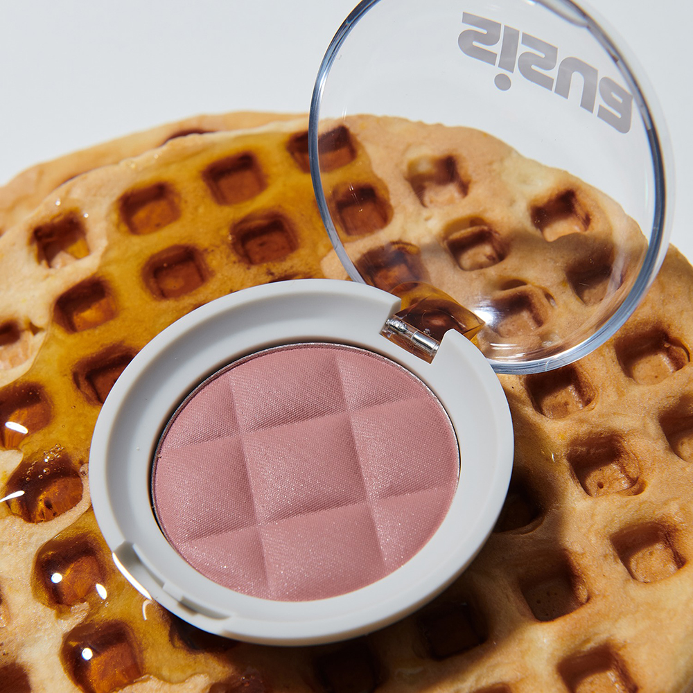 Butter Waffle Dough Blusher Fard de obraz No. 4 Rose Chocolate Mousse 8 gr