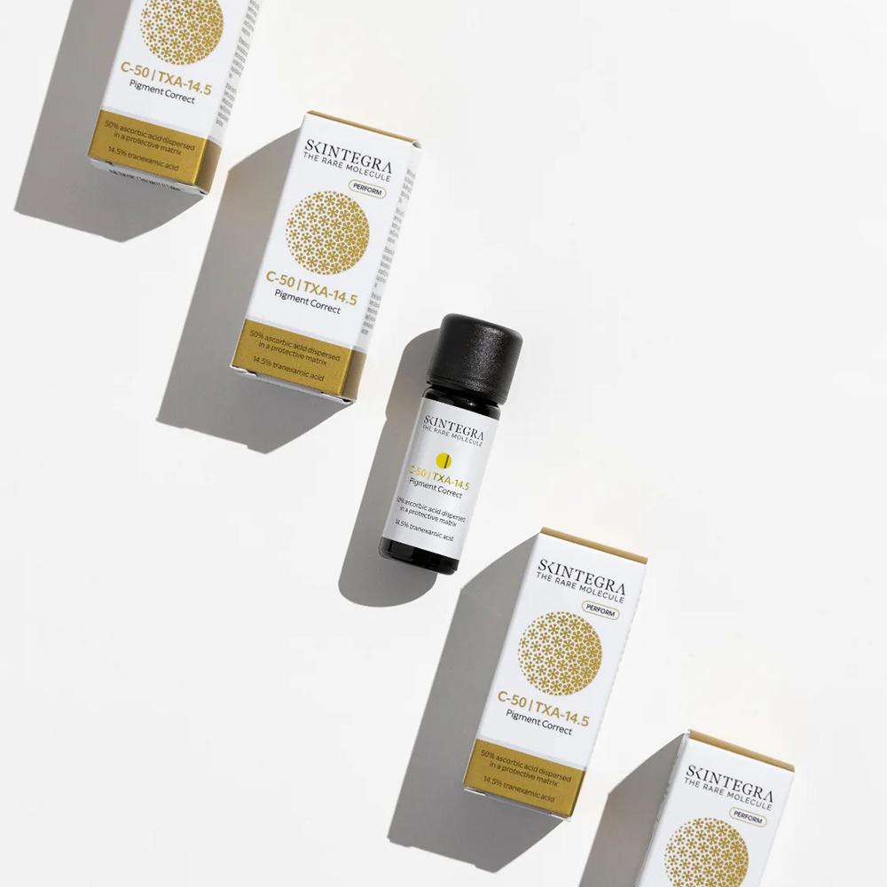 SKINTEGRA C-50 TXA-14.5 Pigment Correct, 4.5 gr - pudra de fata formulata cu acid ascorbic si acid tranexamic, care contribuie la uniformizarea nuantei tenului si la reducerea aspectului hiperpigmentarii