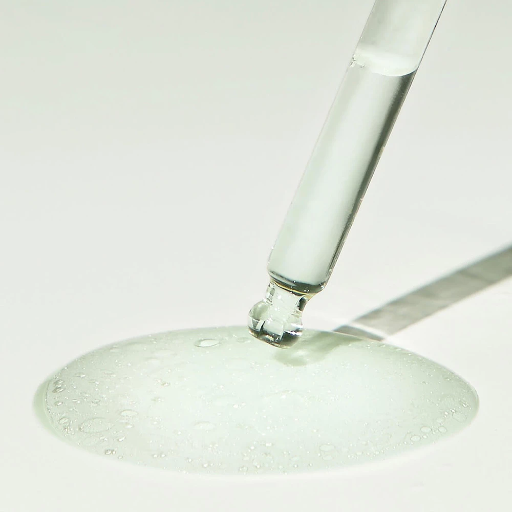 LUVUM Calming Repair Cica Oil Serum - Calmare, regenerare si hidratare pentru pielea sensibila , 30 ml