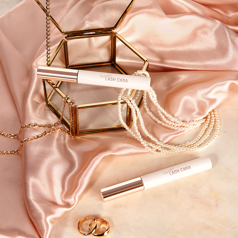 BLACK ROUGE CG Perfect Lash Cara - mascara formulata cu ulei de seminte de Camellia Japonica si pantenol, care contribuie la alungirea, volumizarea si curbarea intensa a genelor - 5.5 gr - CG01 Dizzy Black