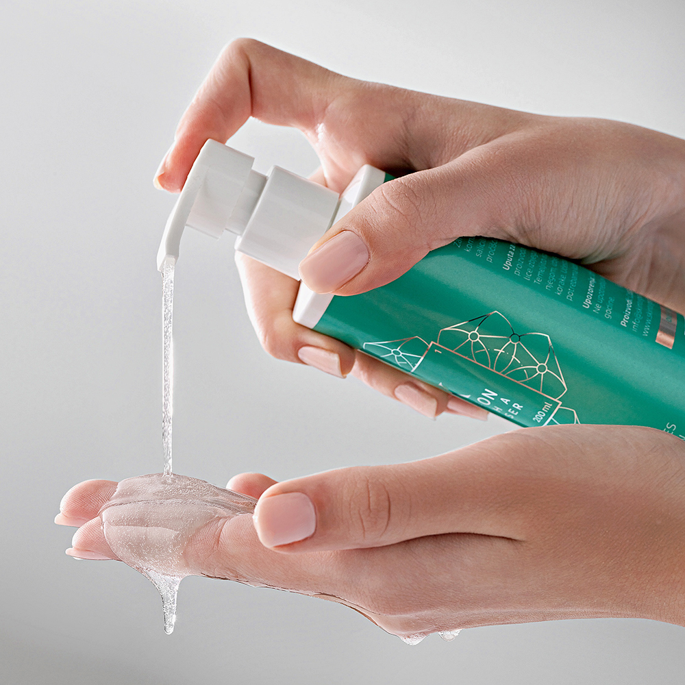 SKINTEGRA Clarion 2% BHA - gel de curatare formulat cu acid salicilic 2% si zinc, care contribuie la eliminarea excesului de sebum si la desfundarea porilor - 200 ml
