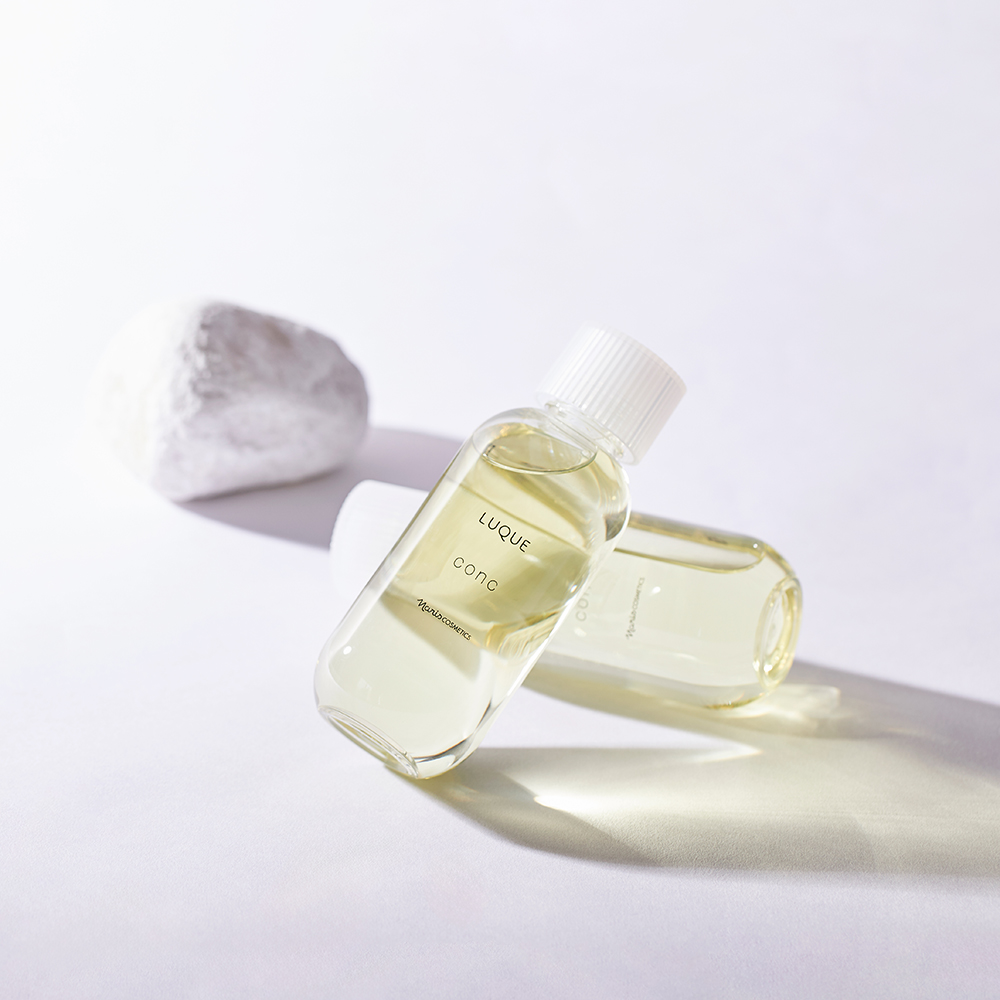 LUQUE Conc - lotiune de fata formulata cu extract seminte de Coix si extract seminte de Primrose, care contribuie la indepartarea delicata a celulelor moarte si impuritatilor si la metinerea hidratarii pielii - 210 ml