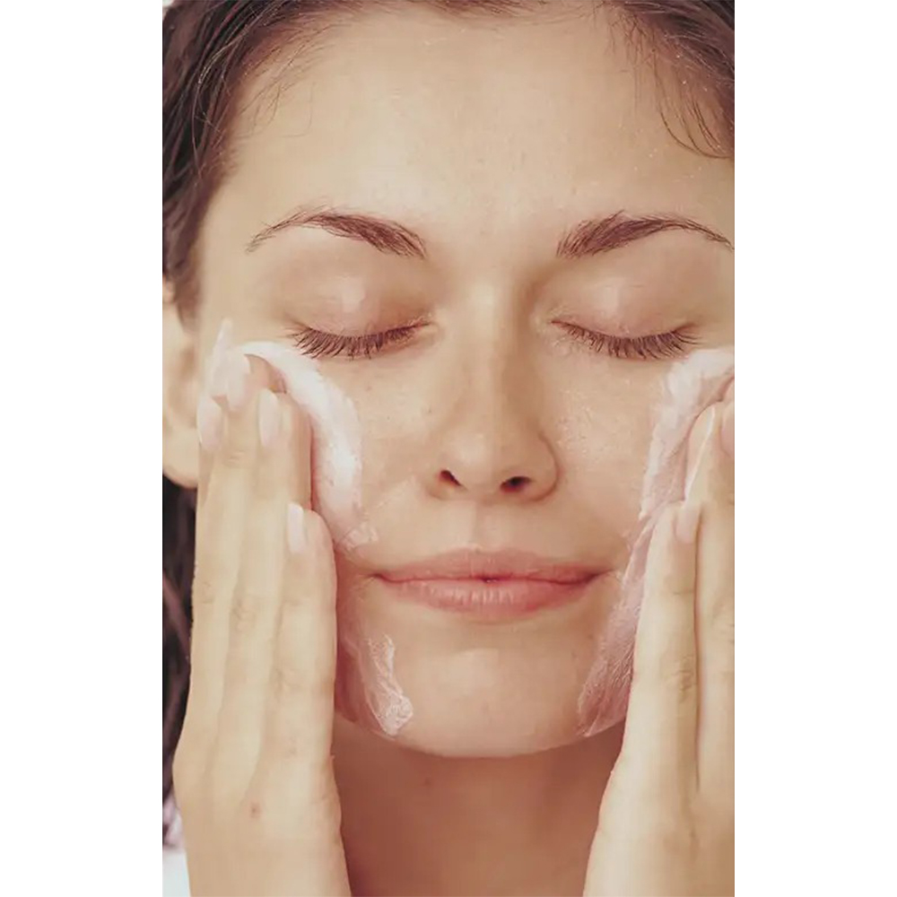 Cool and Calm Redness Relieving Cream Cleanser Crema de curatare 150 ml