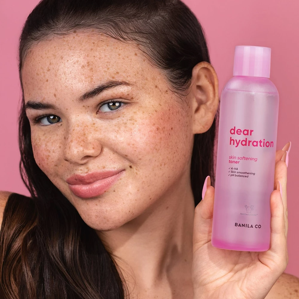 Toner hidratant Banila Co Dear Hydration Skin Softening – Îmbunătățește textura pielii și oferă hidratare intensă, 200 ml