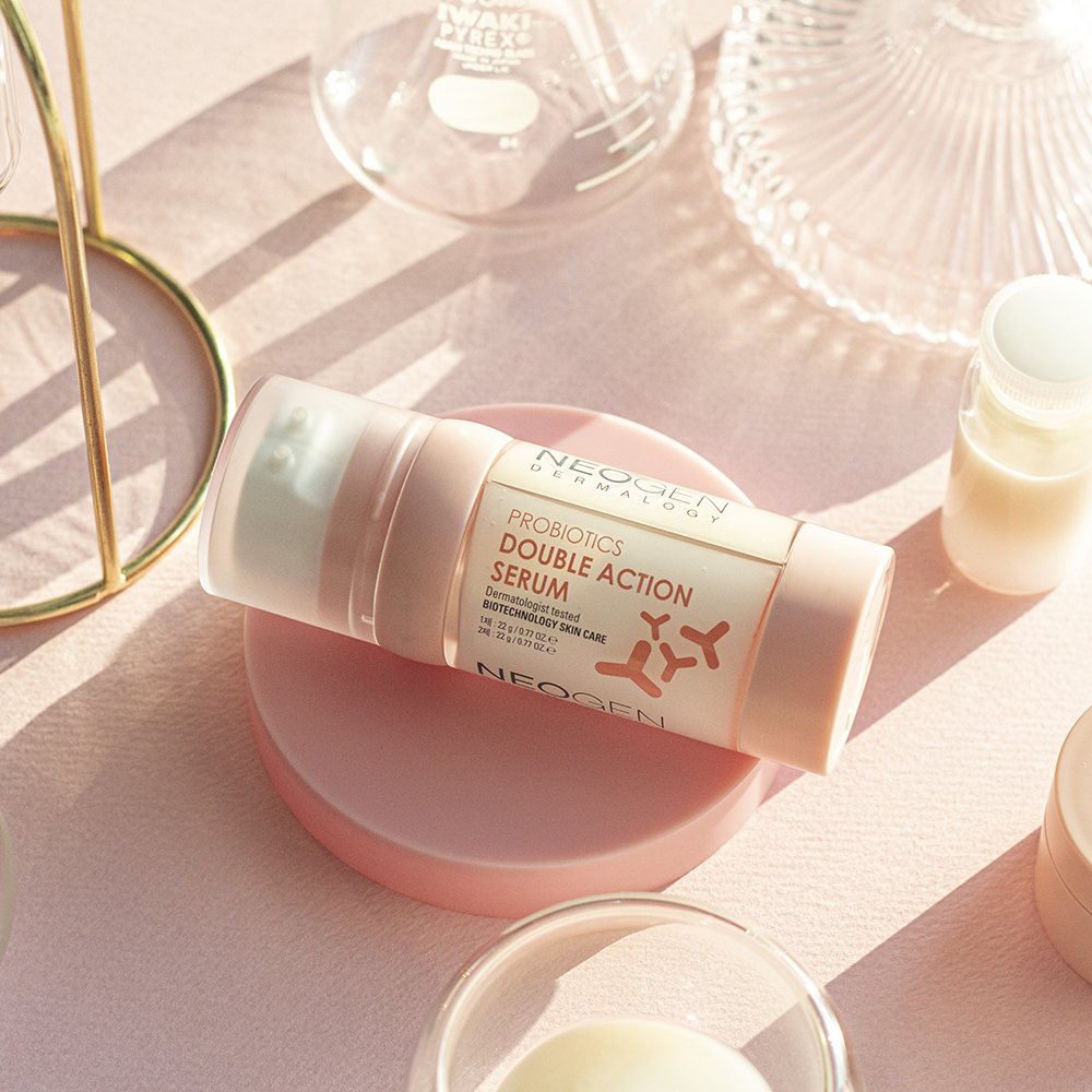 NEOGEN Dermalogy Probiotics Double Action, 22 gr/22 gr - Ser de fata formulat cu acid hialuronic si niacinamida, care contribuie la fermitatea si luminozitatea pielii si la metinerea barierei cutanate