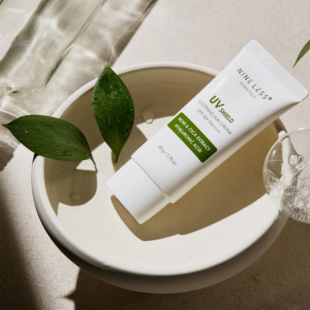 NINE LESS Essentials Crema de fata SPF 50+ PA++++ - Protectie UV si Hidratare Calmanta, 50 gr
