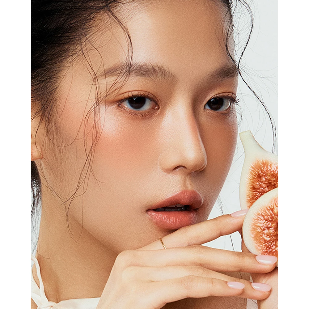 Fluffy Velvet Cushion Blush N02 Fig Nude - textura jeleu-cremoasa si finish pudrat lejer si catifelat 4 gr