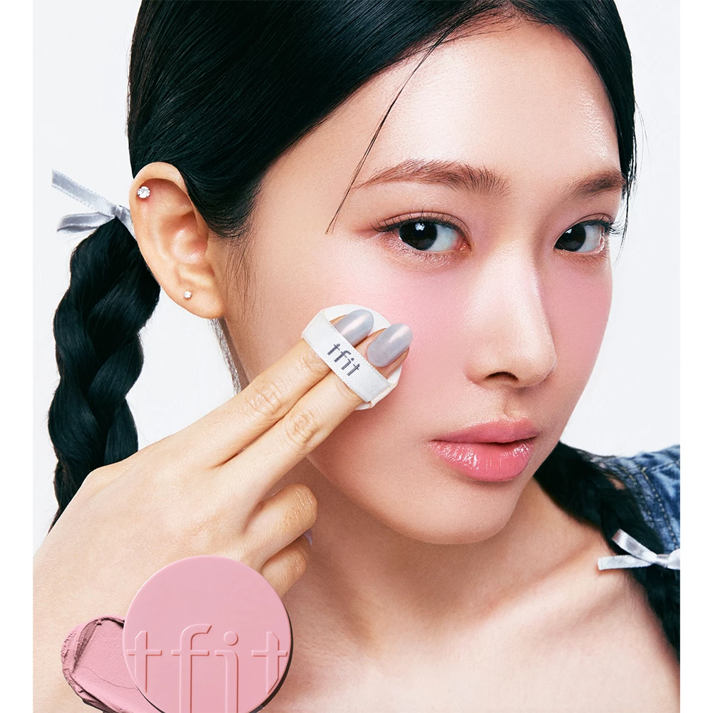 Fluffy Velvet Cushion Blush P01 Milky Pink - textura jeleu-cremoasa si finisaj pudrat lejer si catifelat 4 gr