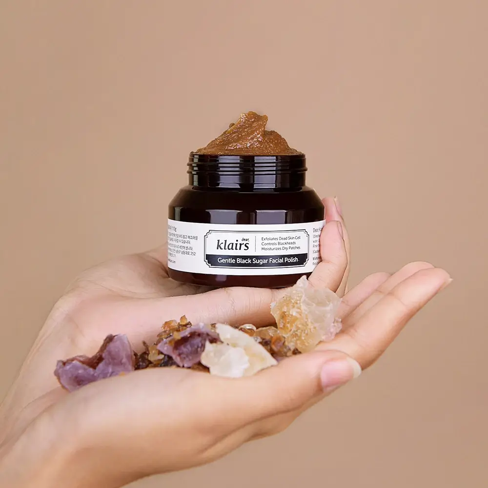 Dear Klairs Gentle Black Sugar Exfoliant facial - Curatare pori si hidratare profunda, 110g
